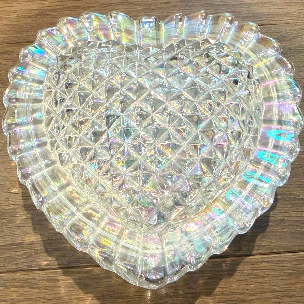 LE Smith Iridescent Heart Trinket Box Candy Dish Diamond Point Carnival Glass